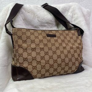 Gucci Zip Top Messenger GG monogrammed Canvas Crossbody